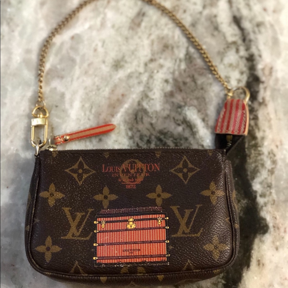 👑 Mini pochette Louis Vuitton limited edition